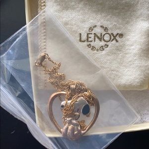 Lenox Snoopy necklace